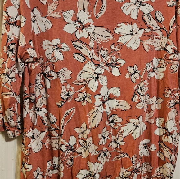 Olsen pink floral top size L - Picture 6 of 13
